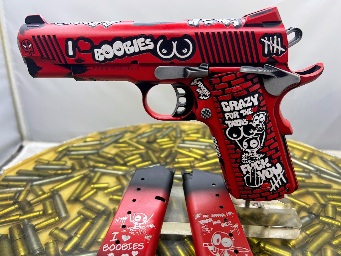 Red/Black 1911 Commander