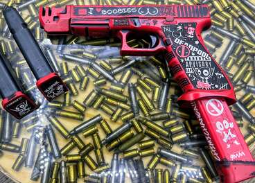 Red/Black Glock 17 Prestige