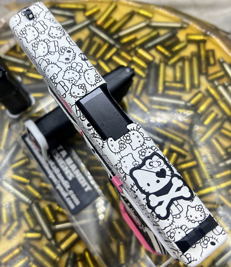 Hello Kitty Glock 19