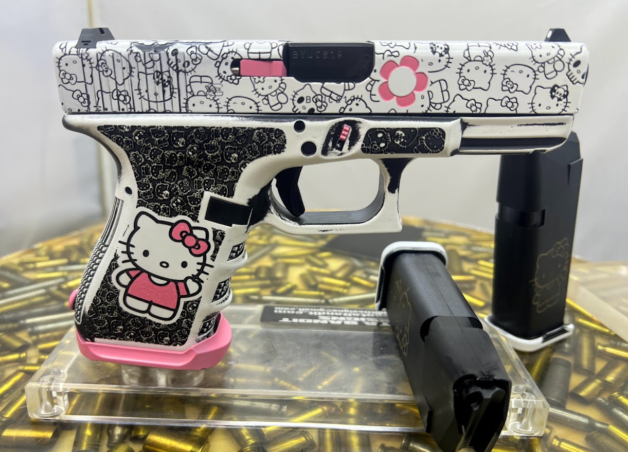 Hello Kitty Glock 19