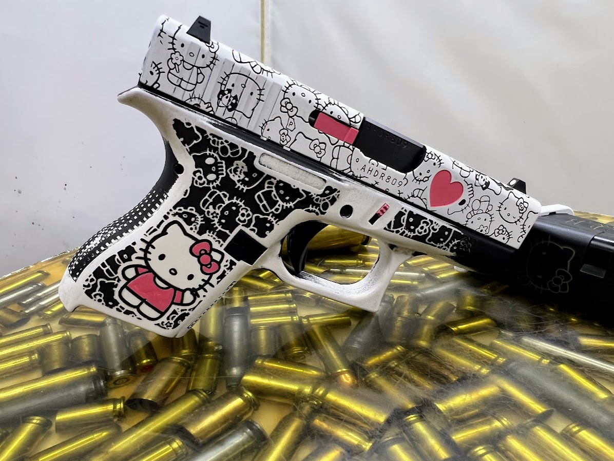 Hello Kitty Glock 42