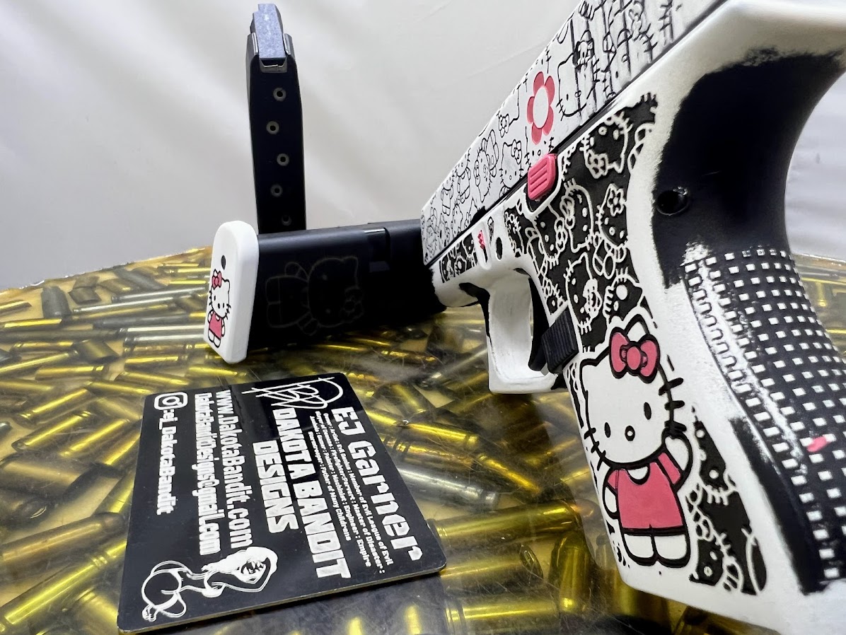 Hello Kitty Glock 43