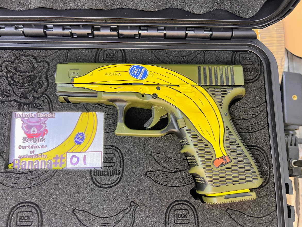 Banana Glock 19