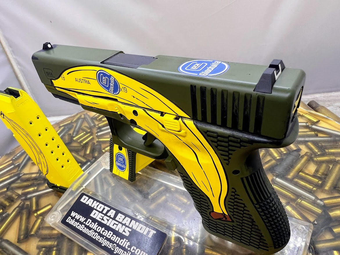 Banana Glock 19