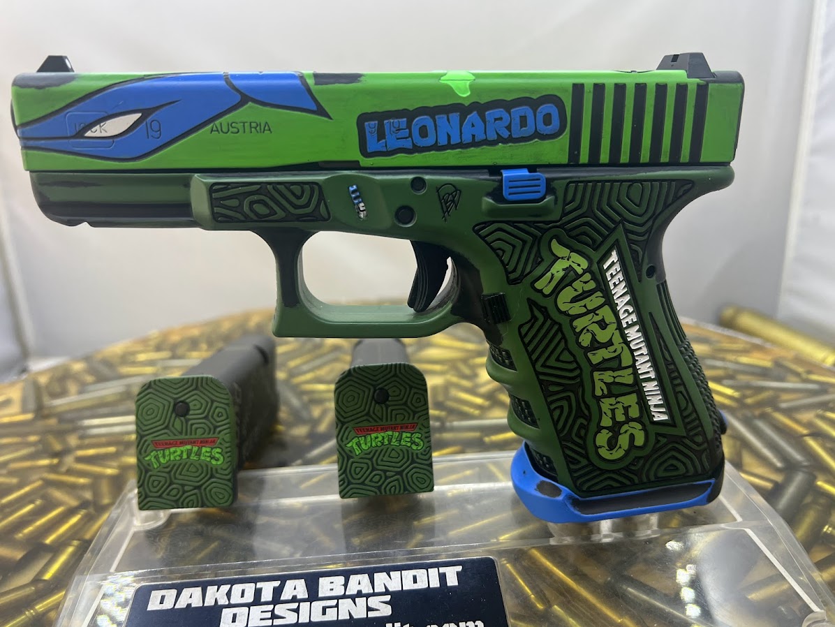 TMNT Leonardo Glock 19